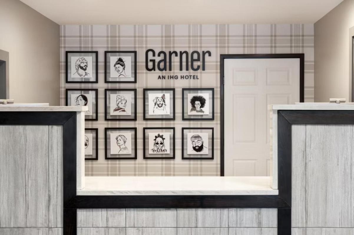 Garner Salt Airport By Ihg 2*